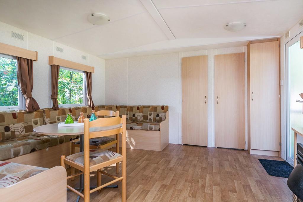 Oostappen Vakantiepark Zilverstrand Mol Room photo